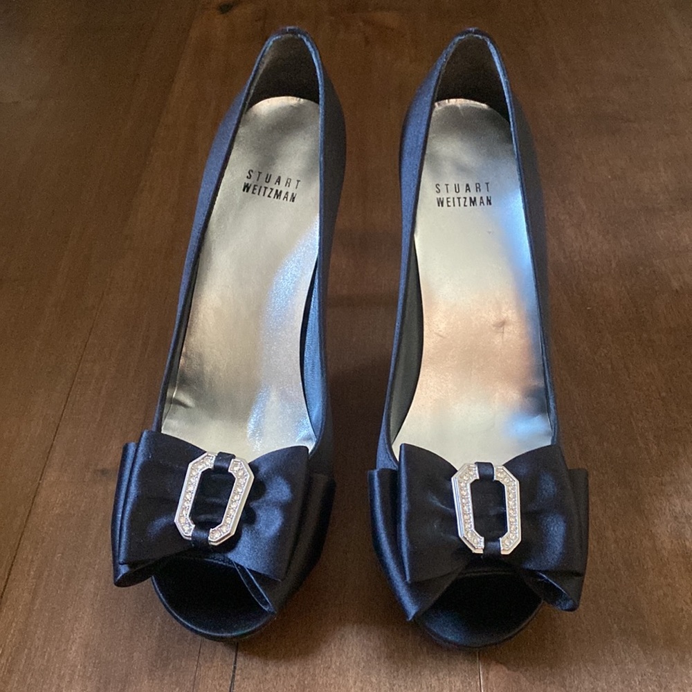 stuart weitzman beautiful black heels! *barely worn* - Picture 3 of 6